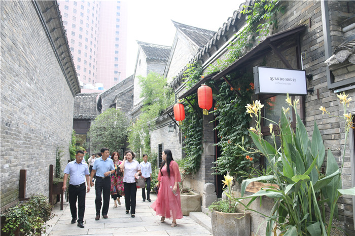 云龍區(qū)政協(xié)彭城“委員之家”視察調(diào)研彭城大院