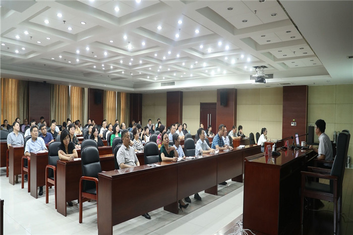 云龍區政協開展《新時代中國共產黨的歷史使命》委員培訓講座