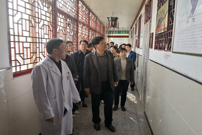 市政協醫衛界委員赴豐縣開展界別視察活動
