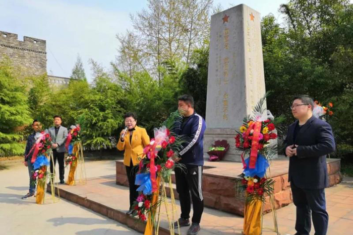 賈汪區政協委員緬懷革命先烈 弘揚愛國主義精神